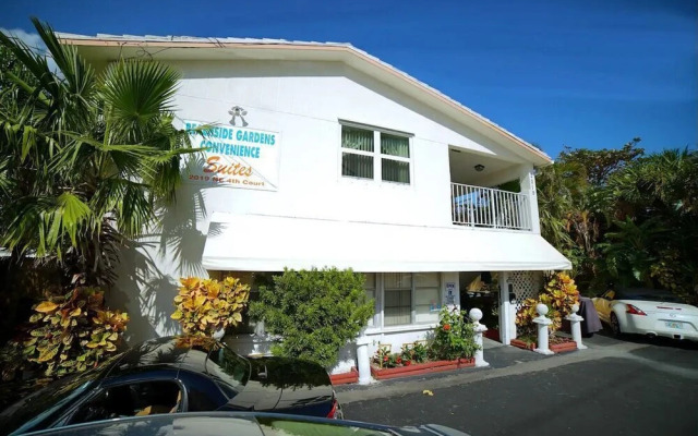 Beachside Gardens Apartments by Lowkl