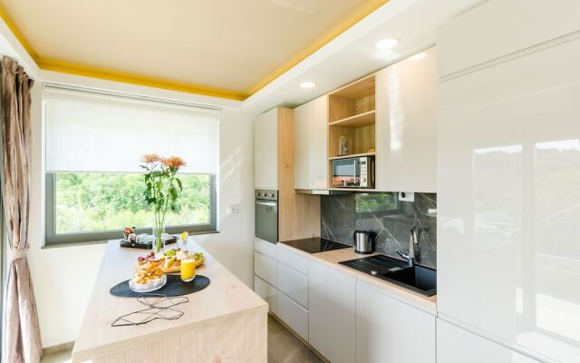 Villa Dolores Apartments