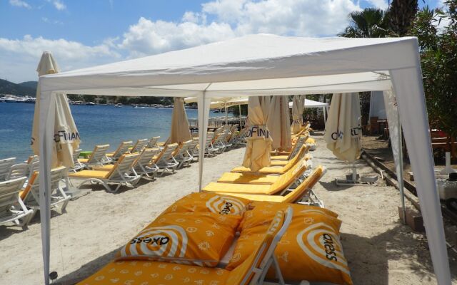 Yakamoz Beach Boutique Hotel