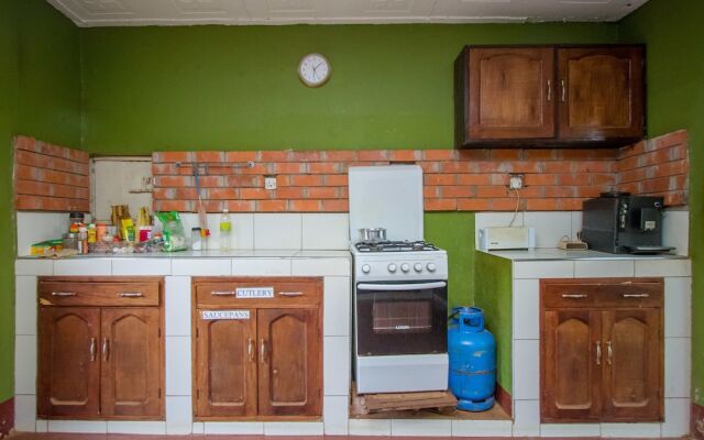 Ewaka Guesthouse and Backpackers