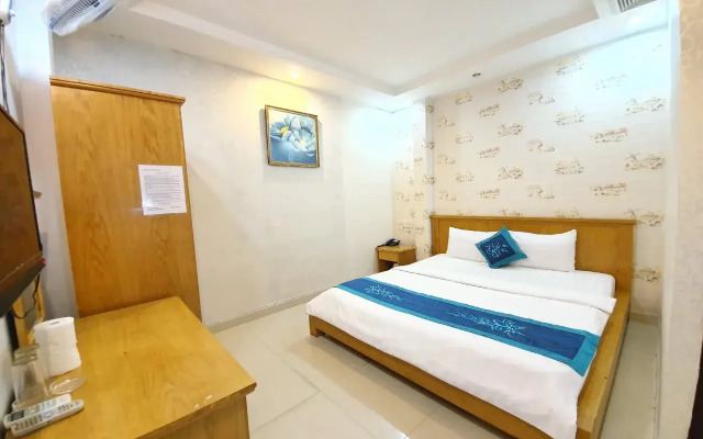 Janus Hotel