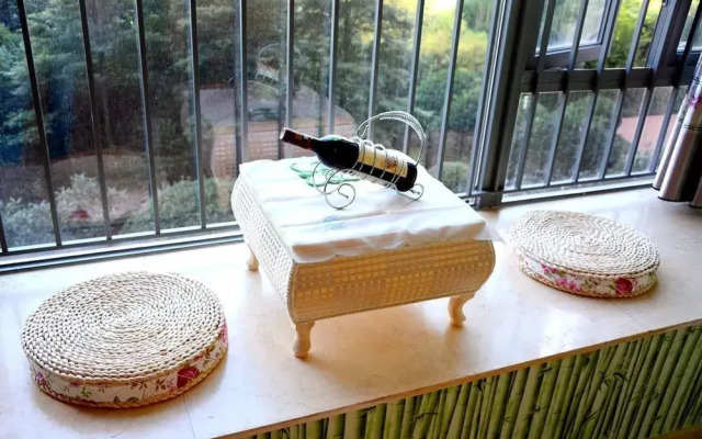 Mijia Theme Apartment