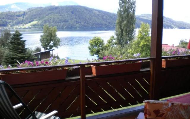 Ferienwohnungen Seerose direkt am See