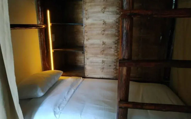 Jungle House Tulum Hotel & Hostal