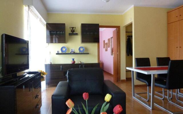 Apartment with side seaview 60 meters from sea