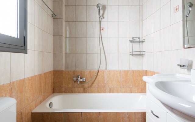 Majestic 3BR Apartment in Chalandri