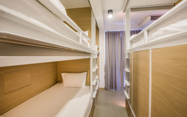 Snoozz Hotel - Hostel