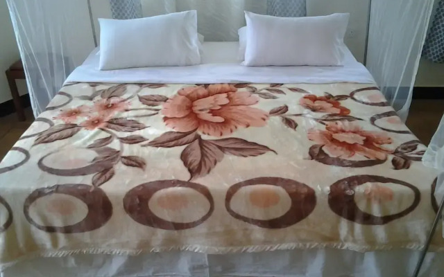 Flamingo Safari Lodge