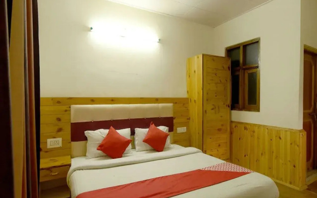 OYO 17358 D K Residency