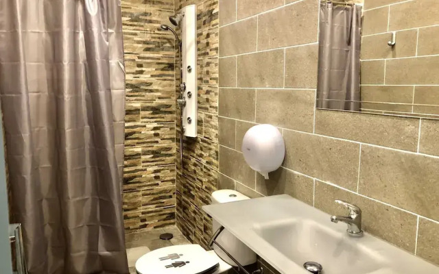 Fonte da Telha Cliff House