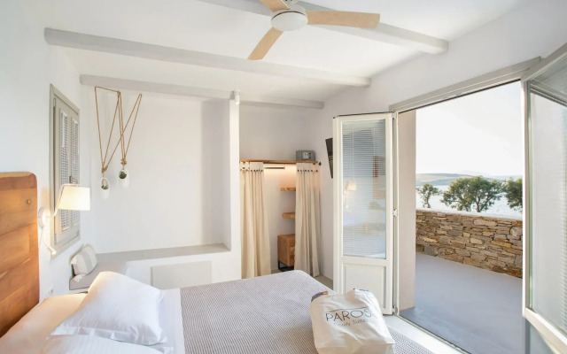 Paros Comfy Suites