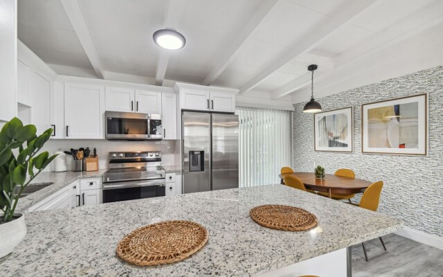 Coastal Bliss 3BR Gem Near MacDill AFB