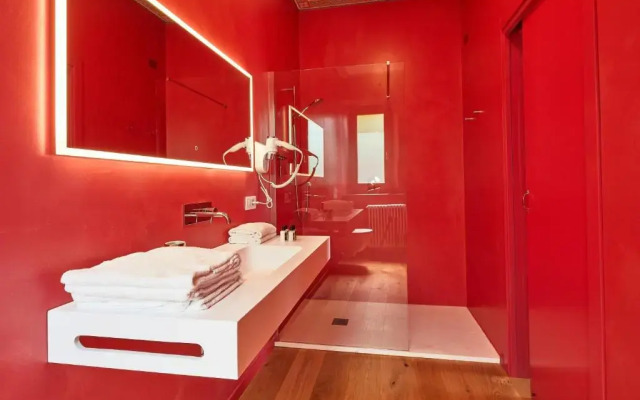 Poppi Suites