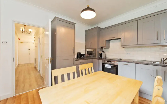 your place - Ballsbridge Court