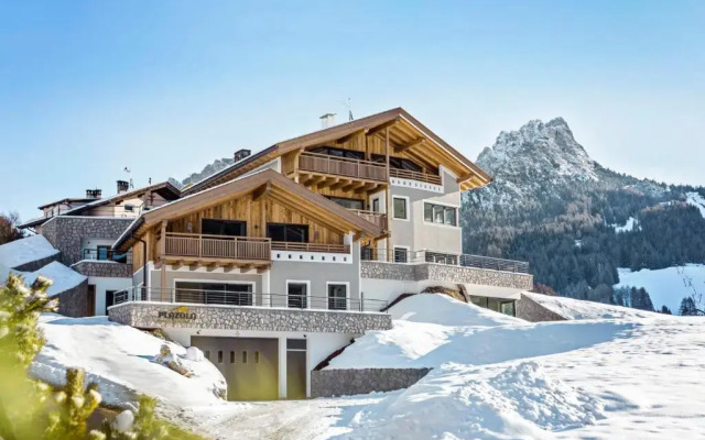 Luxury Chalet Plazola