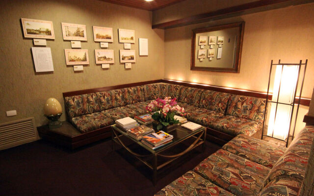 Cult Hotel