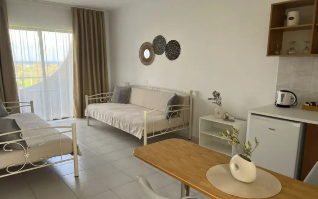 Ivory Hotel