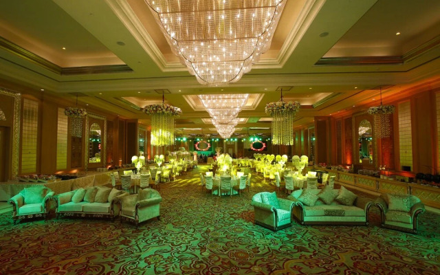 Seven Seas Hotel