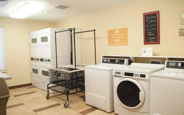 Candlewood Suites Fort Collins by IHG