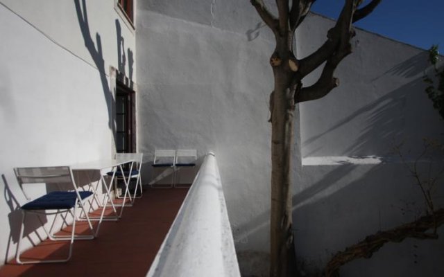 Alfama Terrace | RentExperience