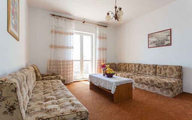 Alan Apartment