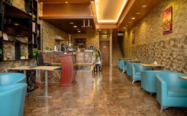 Royal Al Mashaer Hotel