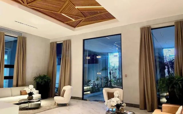 1br Luxury Condo Jacuzzi, gym Mountains With Parking lot