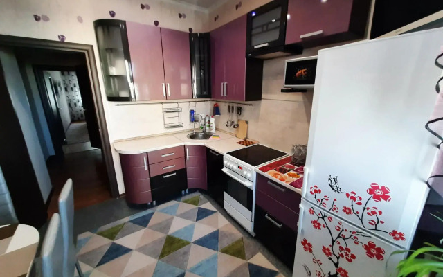 Апартаменты на улице Нововартовская 4