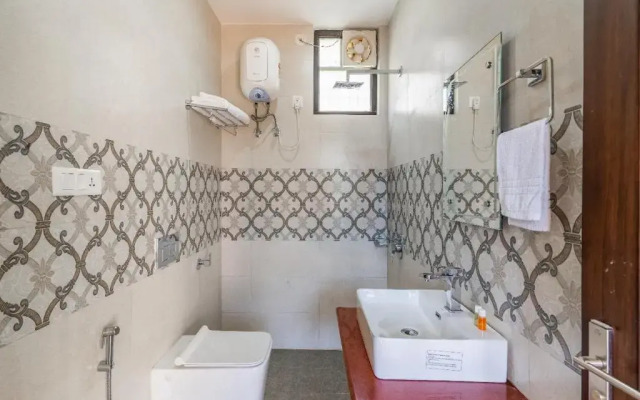 Saffronstays Willow Castle, Bhimtal - Pet-Friendly Home Near Bhimtal Lake
