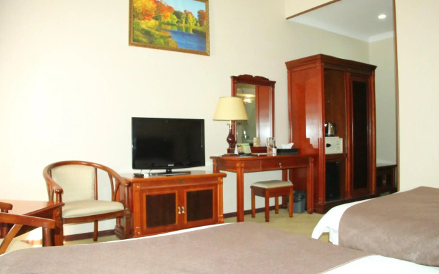 Firuz Hotel