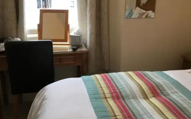 Walmar Bed  Breakfast