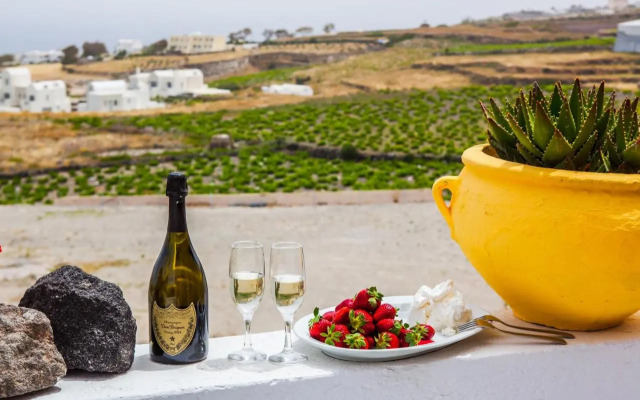Nautilus Dome Suites & Apartments
