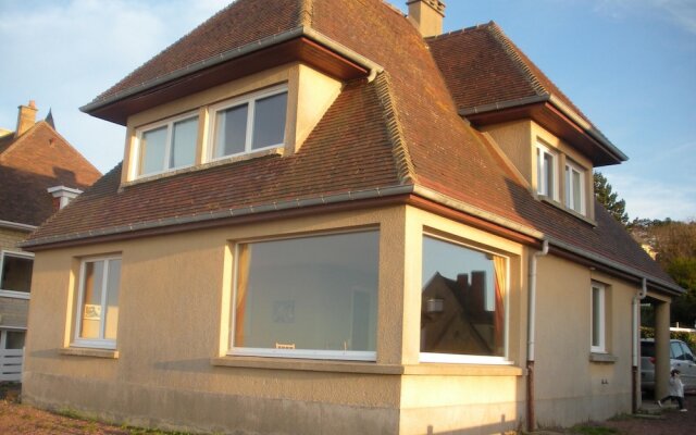 House With 6 Bedrooms in Arromanches-les-bains, With Wonderful sea Vie