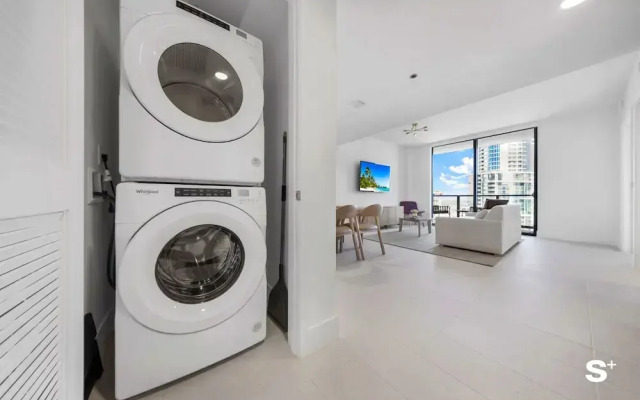 Cityscape Retreat Stylish 1BR
