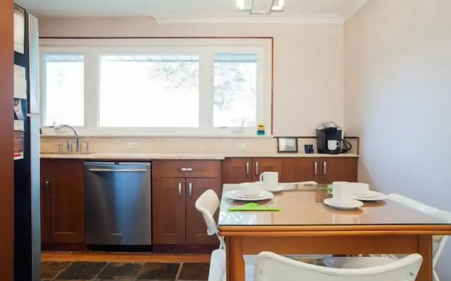 Beautiful Detached 6 Bedroom House