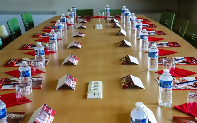 Ibis Colmar Est - Hotel Restaurant en Alsace