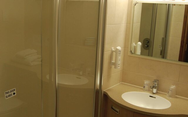 Best Western Plus Pastures Hotel