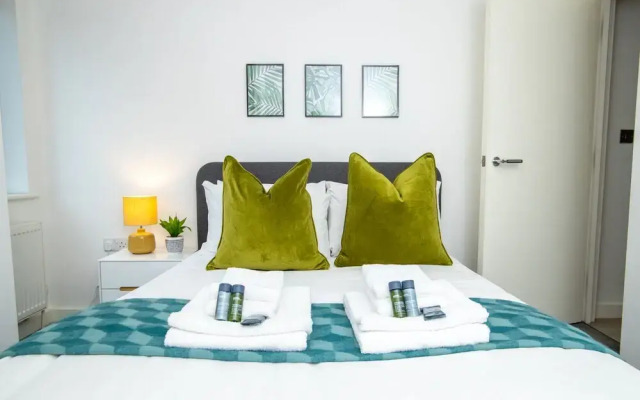 Pembroke House Apartments - Parking