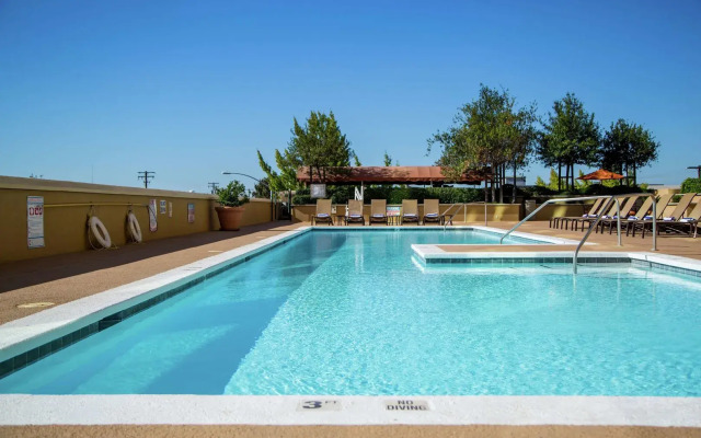 DoubleTree by Hilton Hotel Modesto