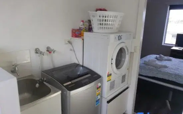 Waratah Waterfall Retreat Unit 3 Free Pay TV & WiFi
