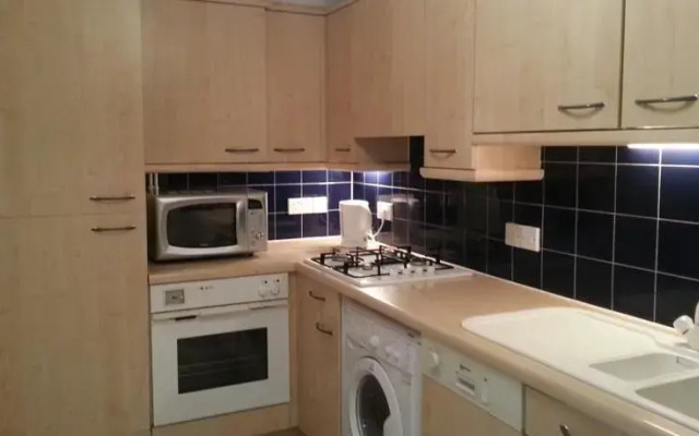 Earls Court Apartment