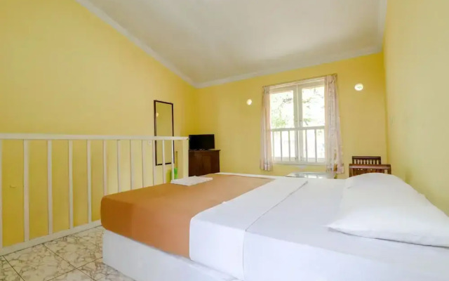 Hotel Kayu Manis by ZUZU