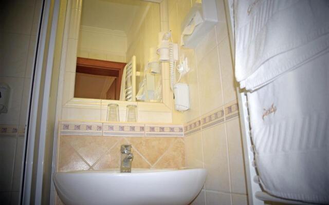 Geréby Kúria Hotel és Lovasudvar