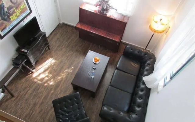Nina Suites Hotel and Cafe