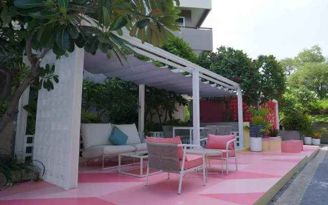 Silathip Huahin Serviced Apartment & Hotel