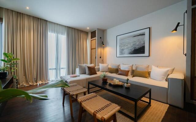 Apartment Seabreeze 2 - Amazing Sunset Penthouse-2bdr with pool-Beachfront