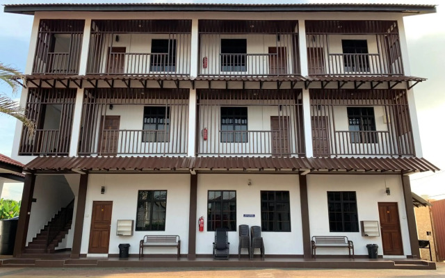 Wan Danisha Villa Inn