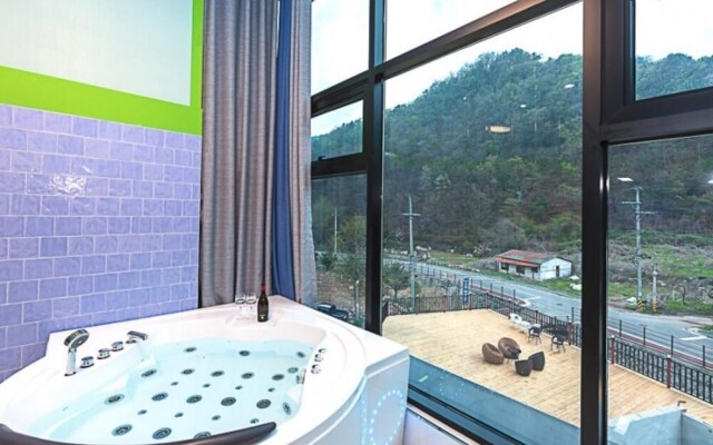 Gapyeong Abientot Spa Pension