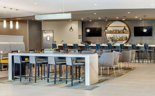 DoubleTree by Hilton Summerville Nexton