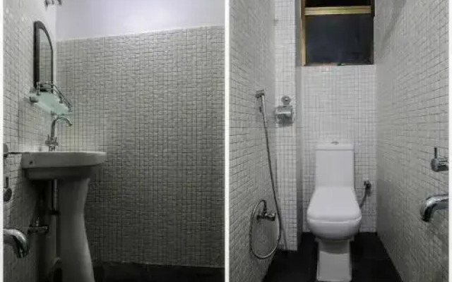 OYO 18528 Field Residency Inn